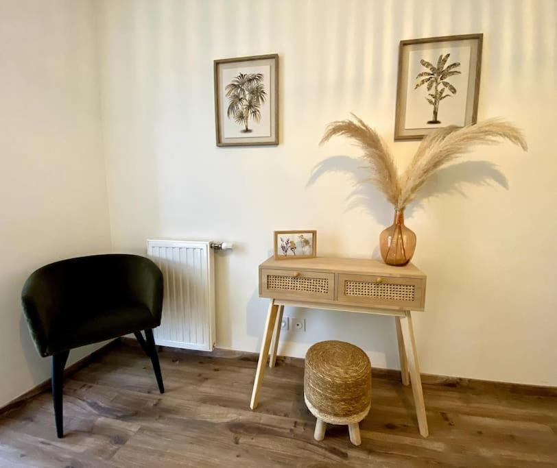 Appartement "Haven" à Saint-Priest  Extérieur photo