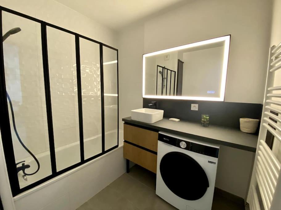 Appartement "Haven" à Saint-Priest  Extérieur photo