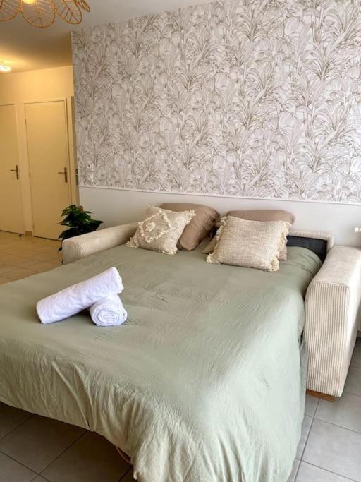 Appartement "Haven" à Saint-Priest  Extérieur photo